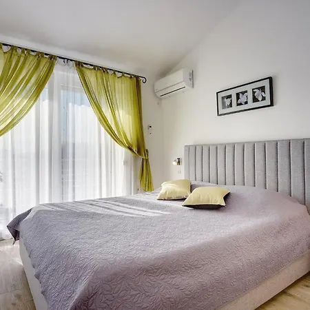 Marina Holiday home Pula